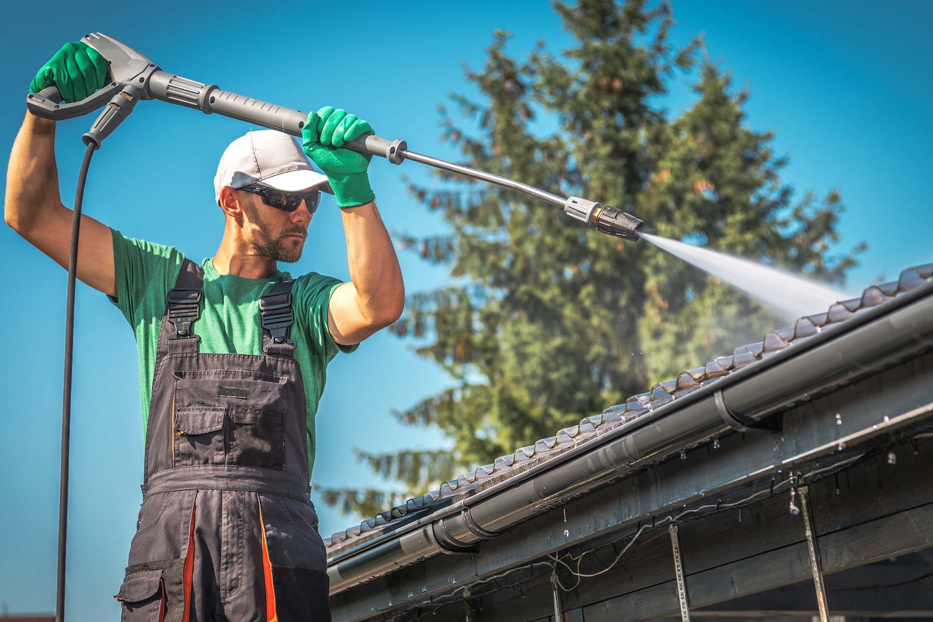 5 Ways Power Washing Increases Your Property's Value